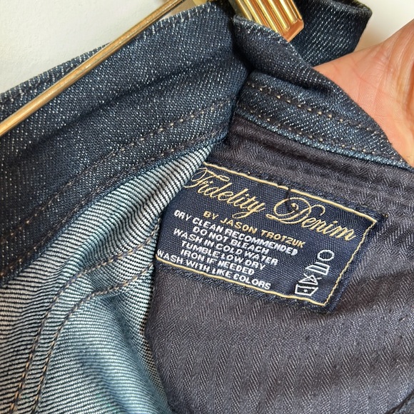 Fidelity Denim straight leg jeans from Aritzia - Picture 5 of 11